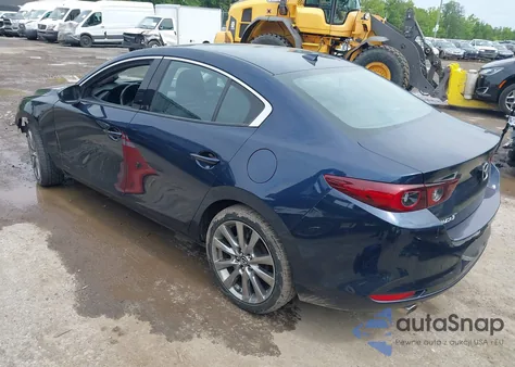 2022 Mazda Mazda3 Premium z USA, uszkodzony, nr VIN 3MZBPADLXNM301066